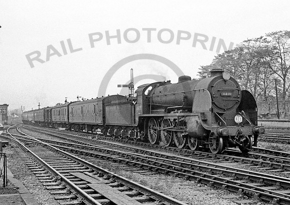 30828  Salisbury 061062  IT323