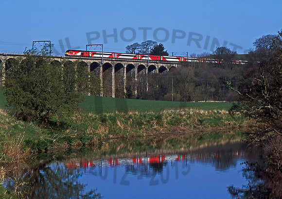 43xxx River Aln Bridge 210416  DM032