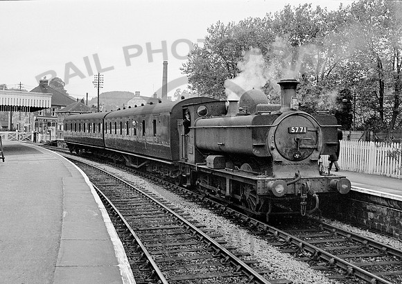 5771 Radstock 241059 HB514