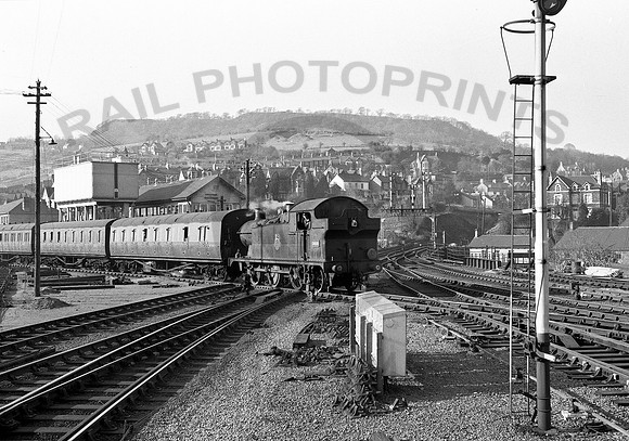 5600-Y-Pontypridd-1956-RPC843