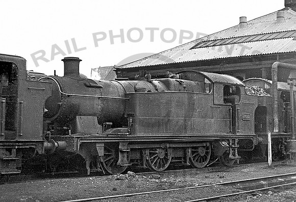5638-X-PontypoolRoad-220652-RPC723