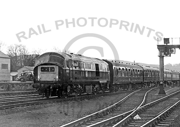 D6121-Y-Perth-0366-RPC302