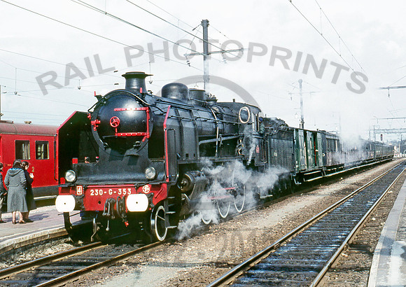 230G353 Chartres 200371 IT254