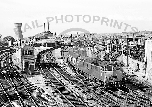 Newton Abbot 1069 240571JM285