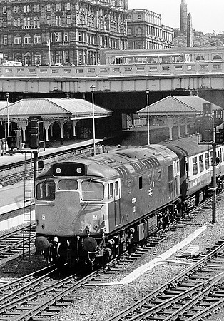 27206-Waverley-030609-270