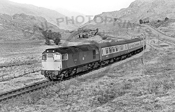 27009 Glenfinnan 280578-JC1