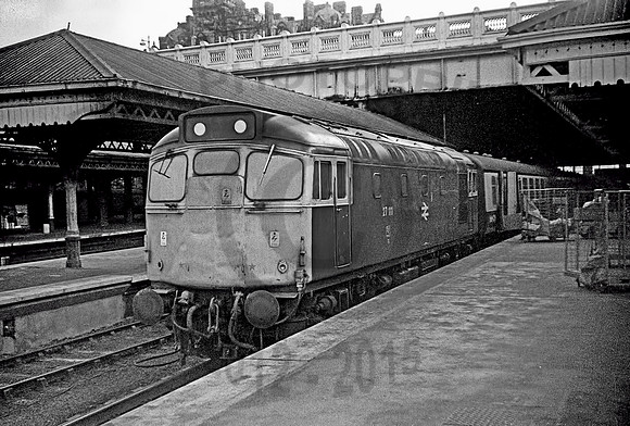 27111-EdinburghWaverley-191177-JC1