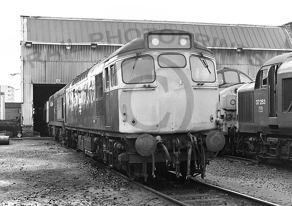 27042 Eastfield  250482  JC028292