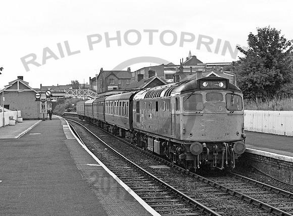 27109-Burntisland-100882-JC280