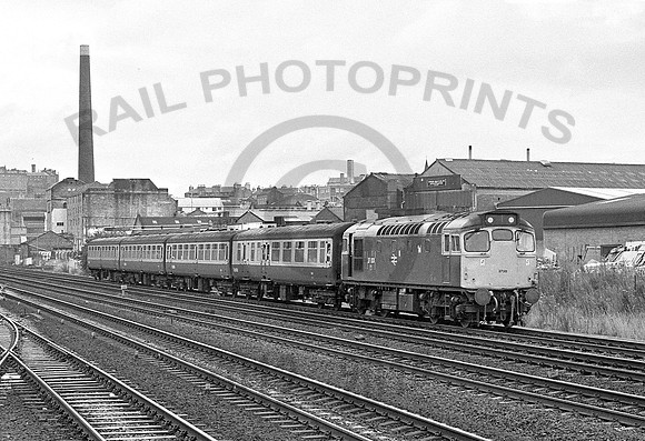 27001-Haymarket-240885-JC455