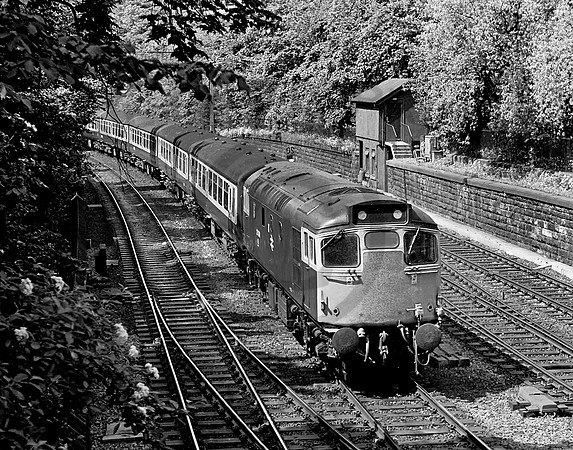 27209-PrincesSt-Edinburgh-020678-JC1