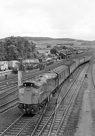 27010-Y-Perth-260681-JC420