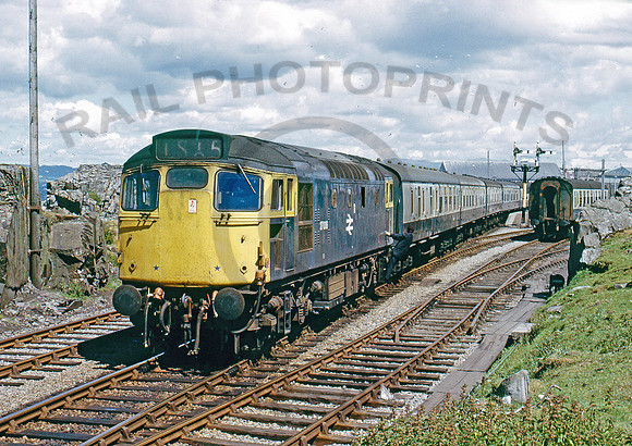 27006-Y-Mallaig-0674-RPC967