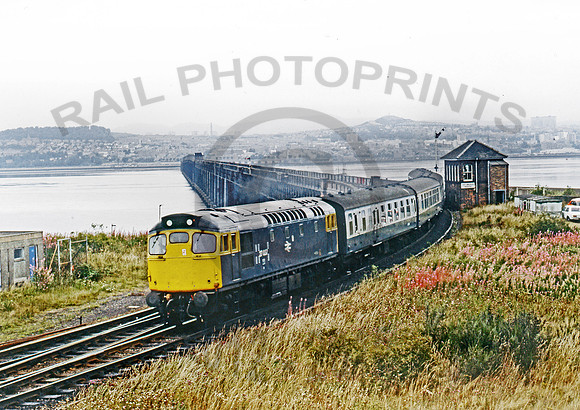 27037 Tay Bridge South 110882 JC031