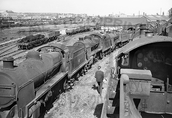 31625-Y-Barry-150565-JC747