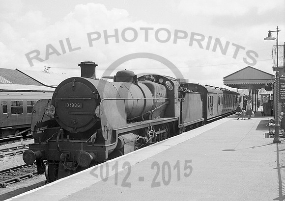 31836-Y-Padstow-circa1959-AHB930