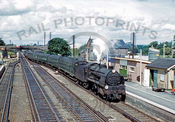 31878-Y-PaddockWood-100661-DC850