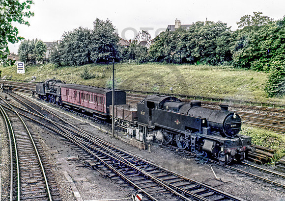31917 Norwood Junction 0962  DCC581R