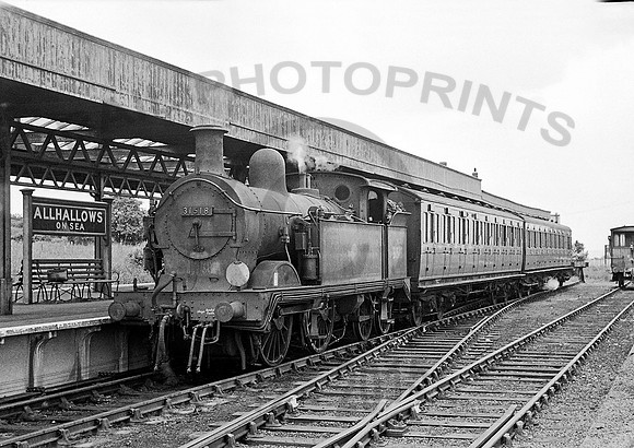 31518 Allhallows 270561 IT914
