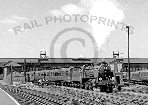 31616 Clapham Junction 1958 DC167