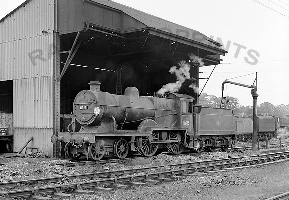 31786-Y-Eastleigh-050861-RPC006