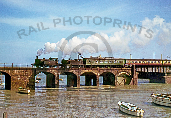 R1s Folkestone Harbour  0656 DC259R