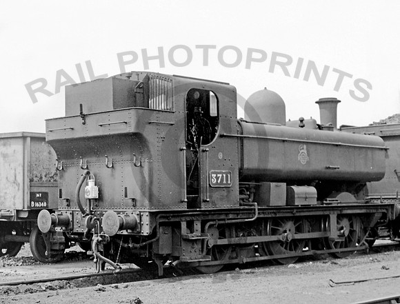 3711 Swindon Shed 260563  RH243