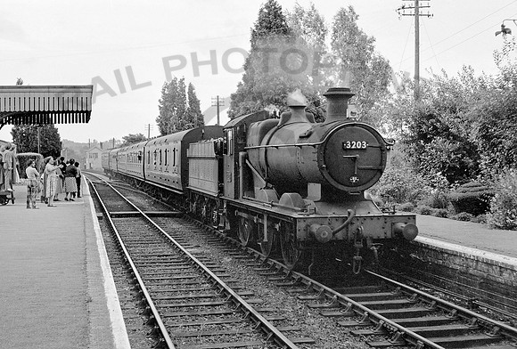 3203 Dymock 110759 HB267