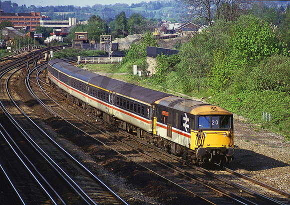 73113 Earlswood 040587 JC597