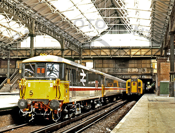 73142-London-Victoria-140685 GE