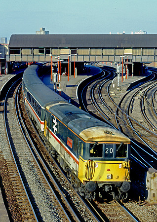 73204 Clapham Junction 070991 BR517