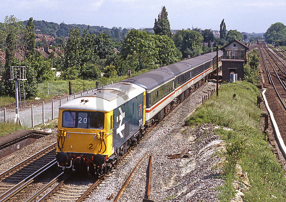 73142-Y-CoulsdonNorth-250684-JC245