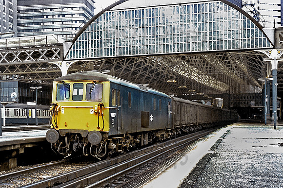 73137 London Bridge 300185 GE137R