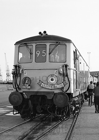 73122-Southampton-080183-JC787