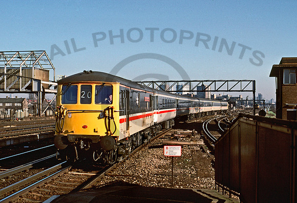 73205 Clapham Junction 110289 BR044