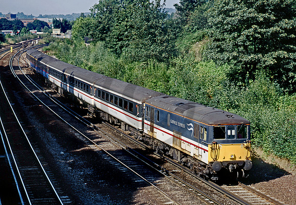 73205 Earlswood 240800 JC067