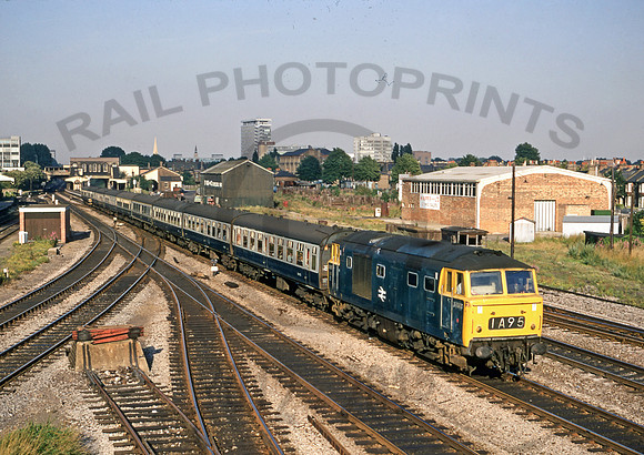 7066 West Ealing 130771 DM066