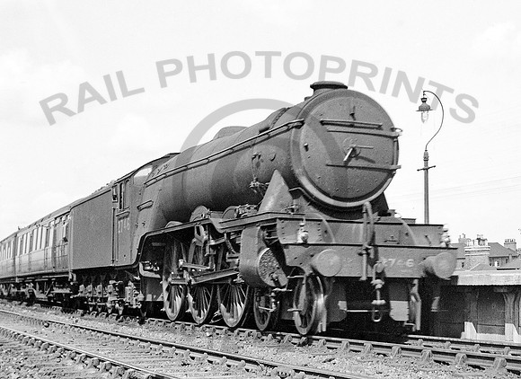 2746 1945 RPC197
