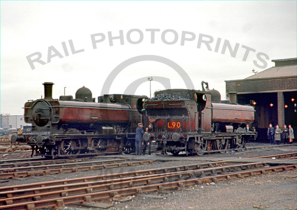 L90 Neasden Shed R-C-J530