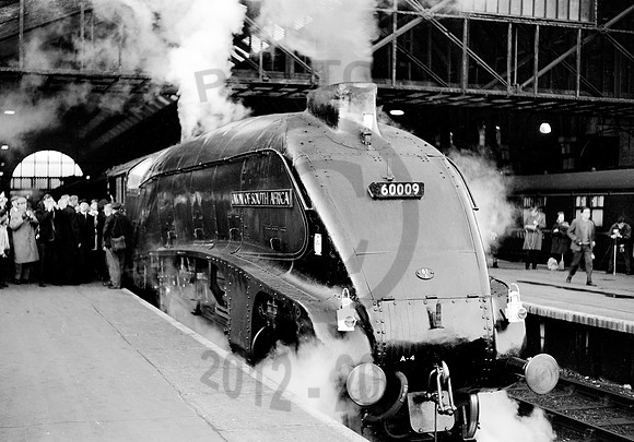 60009 Kings Cross 241064 HB64V443