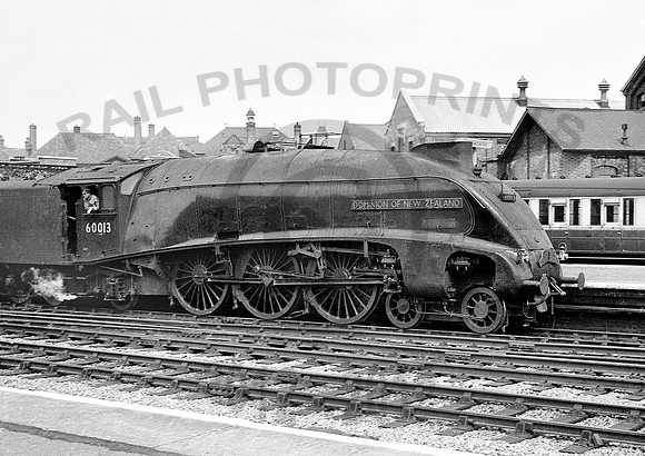 60013 Doncaster 0758 BL355