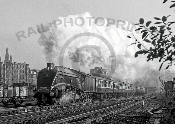 60009 Haymarket  DA995  1977