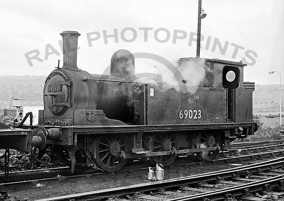 69023 Blaydon 080761  IT952