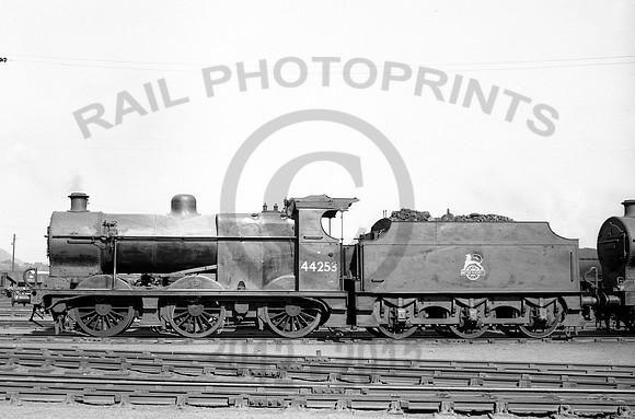 44253 Perth 050757  DA133