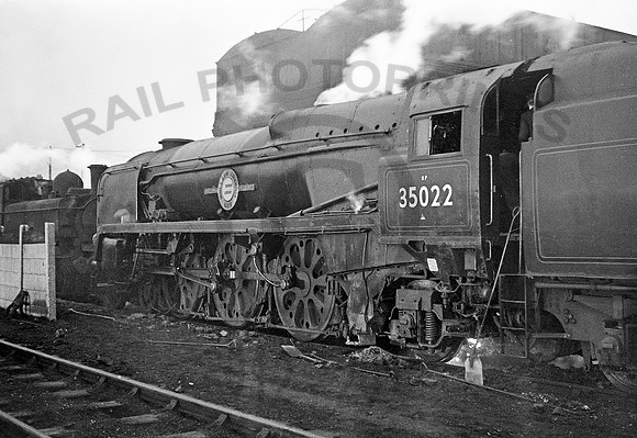 35022-Y-Oxley-271165-BR315