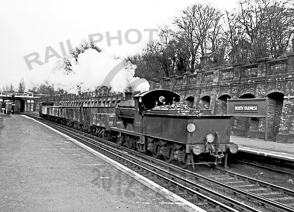 32527 North Dulwich 1956 RPC981R