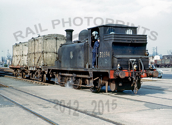 32694-Y-SouthamptonDocks-220460-DC846