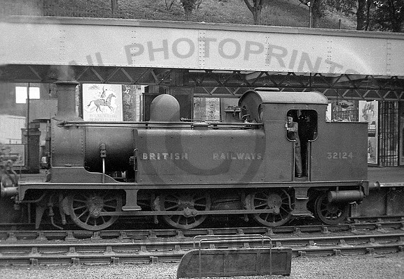 32124-Y-Exeter-140752-RP531
