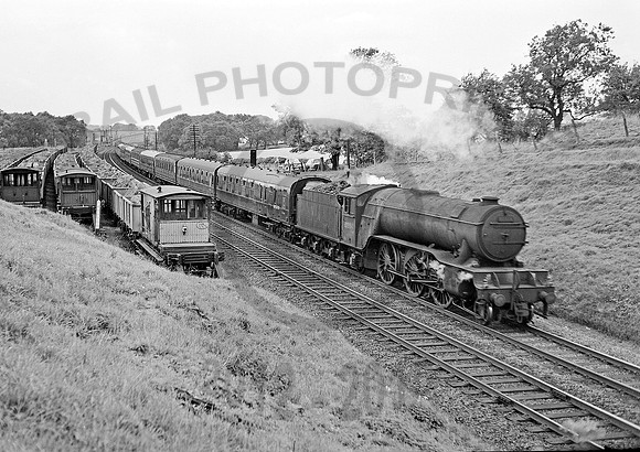 60881 High Dyke  190861 HB817