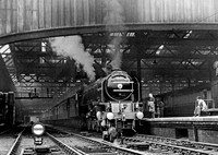 60162 Edinburgh Waverley 0951 RPC168R
